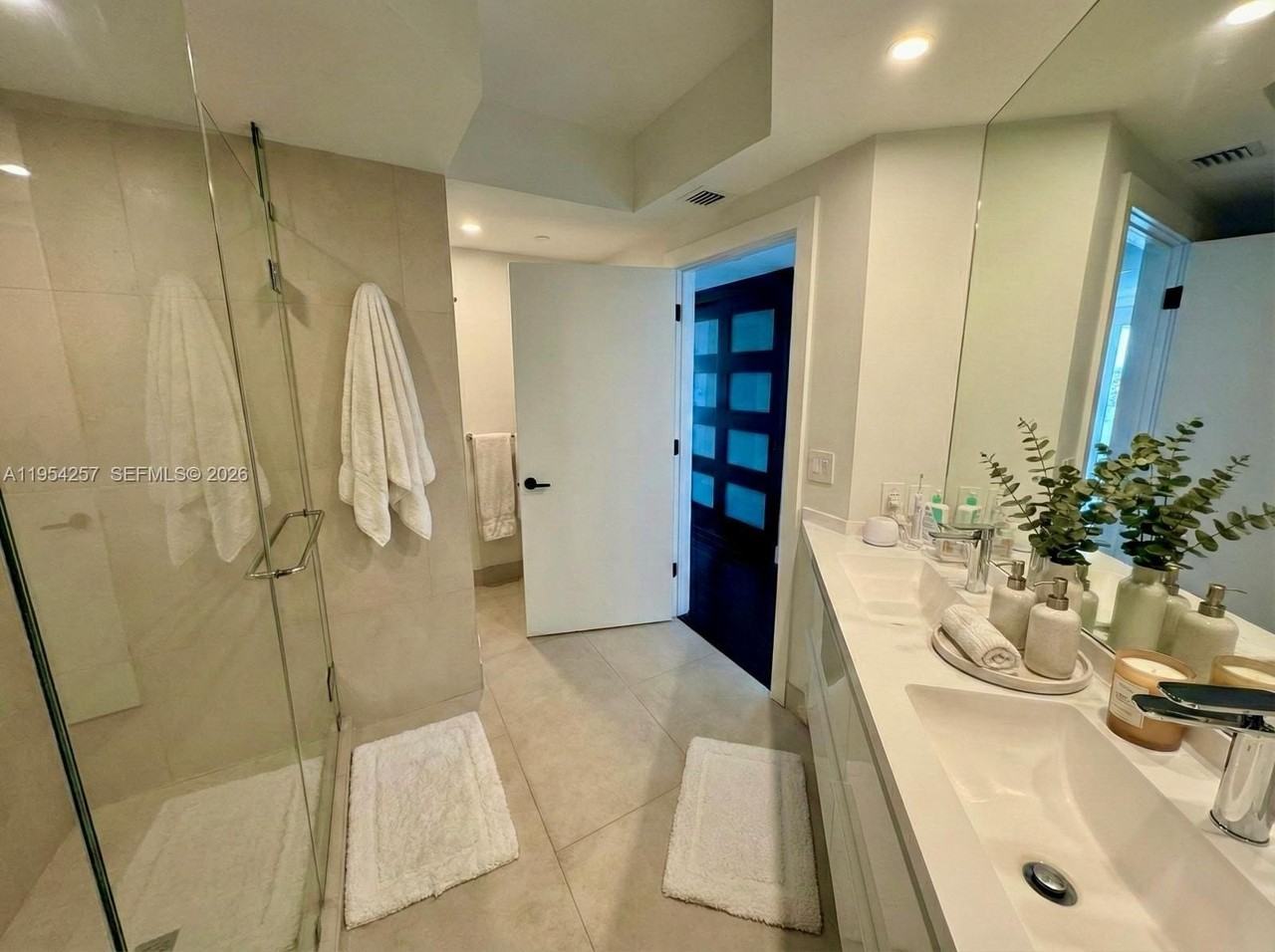 10 Venetian Way #404 - Photo 7 of 13