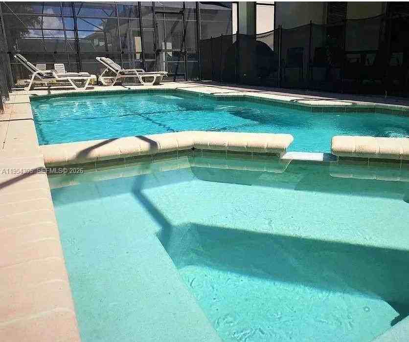 7751 Basnett Cir - Photo 6 of 50