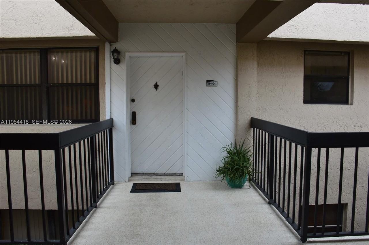 461 Ives Dairy Rd #404-2 - Photo 2 of 20