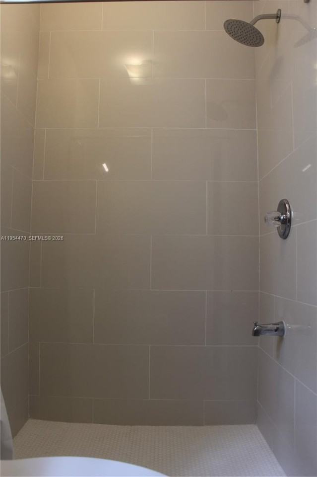 225 Nw 59th St #227 - Photo 5 of 10