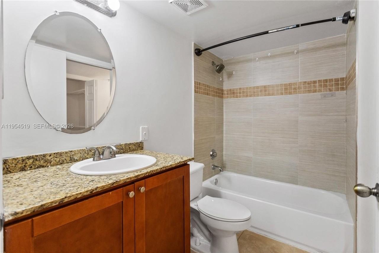 5520 Nw 61st St #202 - Photo 6 of 12