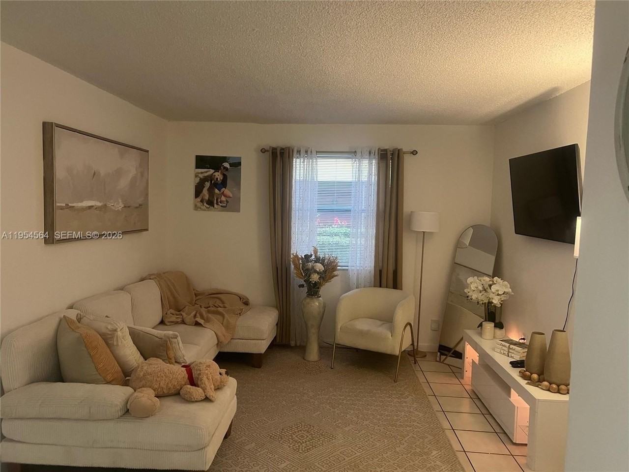 526 Nw 114th Ave #103 - Photo 2 of 50