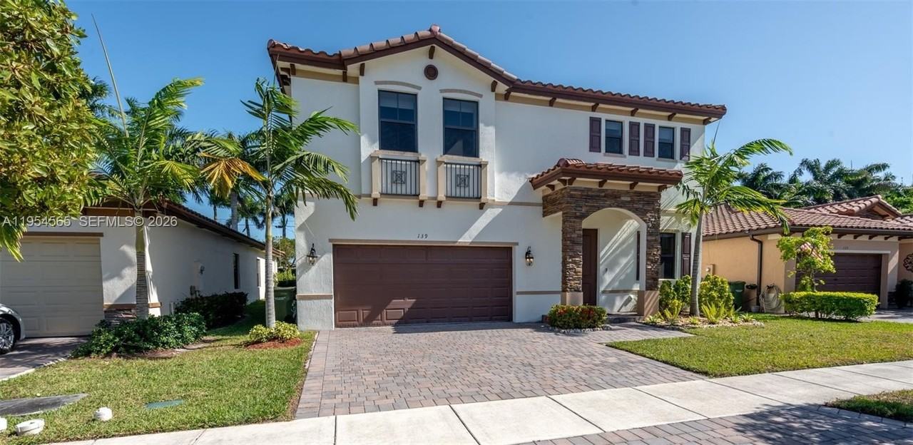 139 Ne 27th Ter - Photo 2 of 50