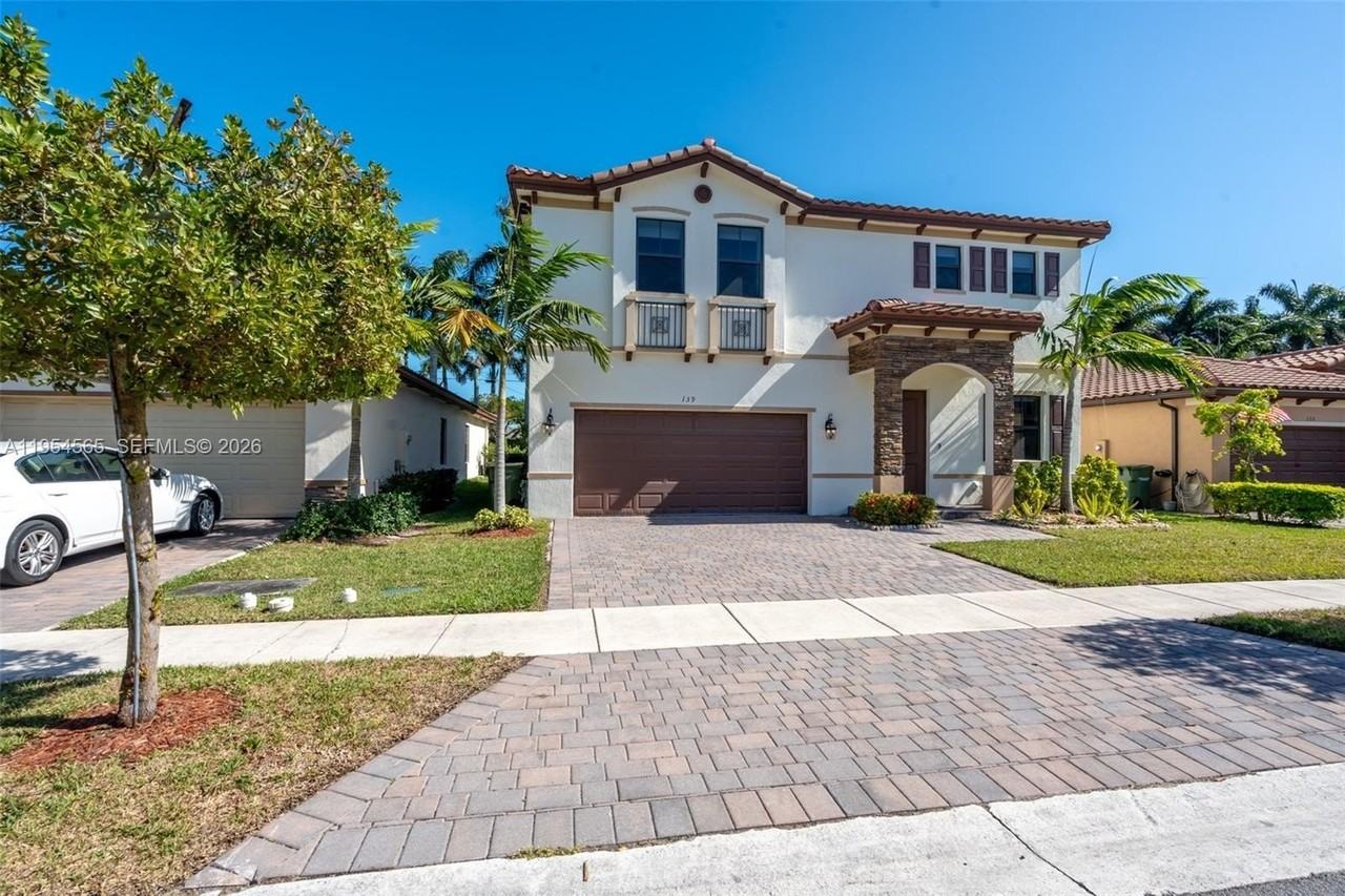 139 Ne 27th Ter - Photo 3 of 50