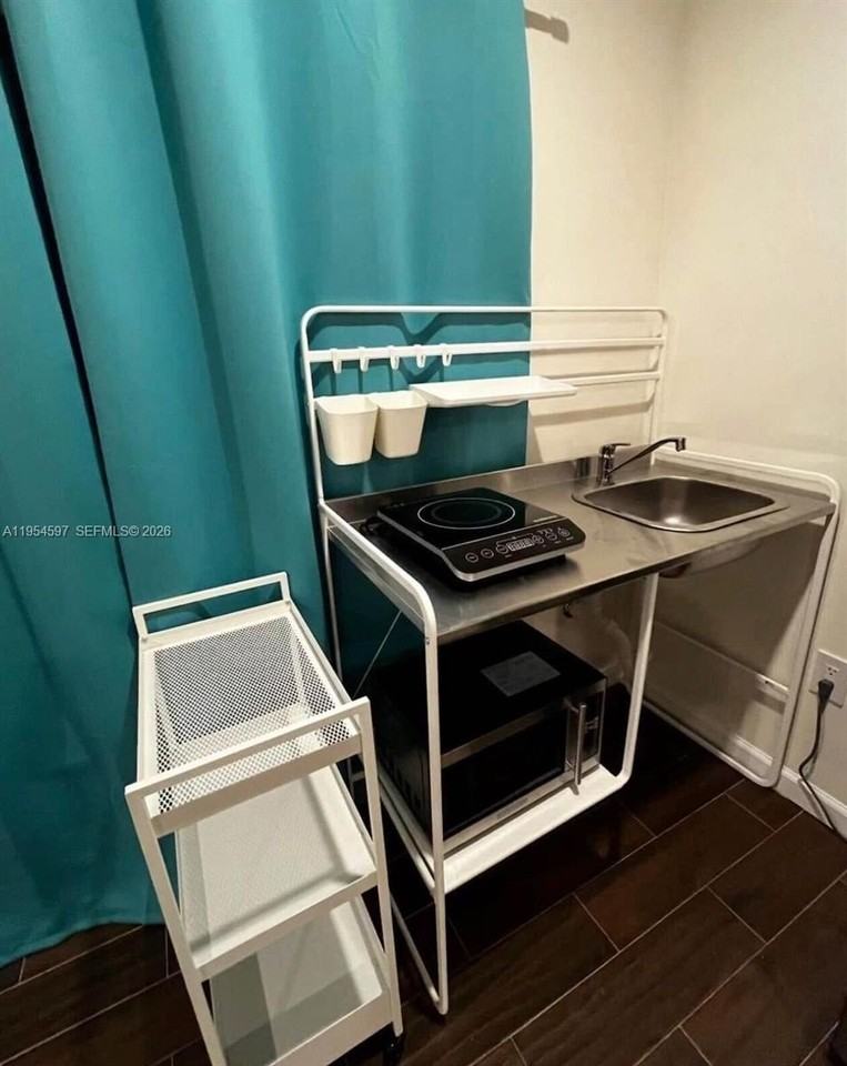 7305 Sw 135th Ct - Photo 6 of 8