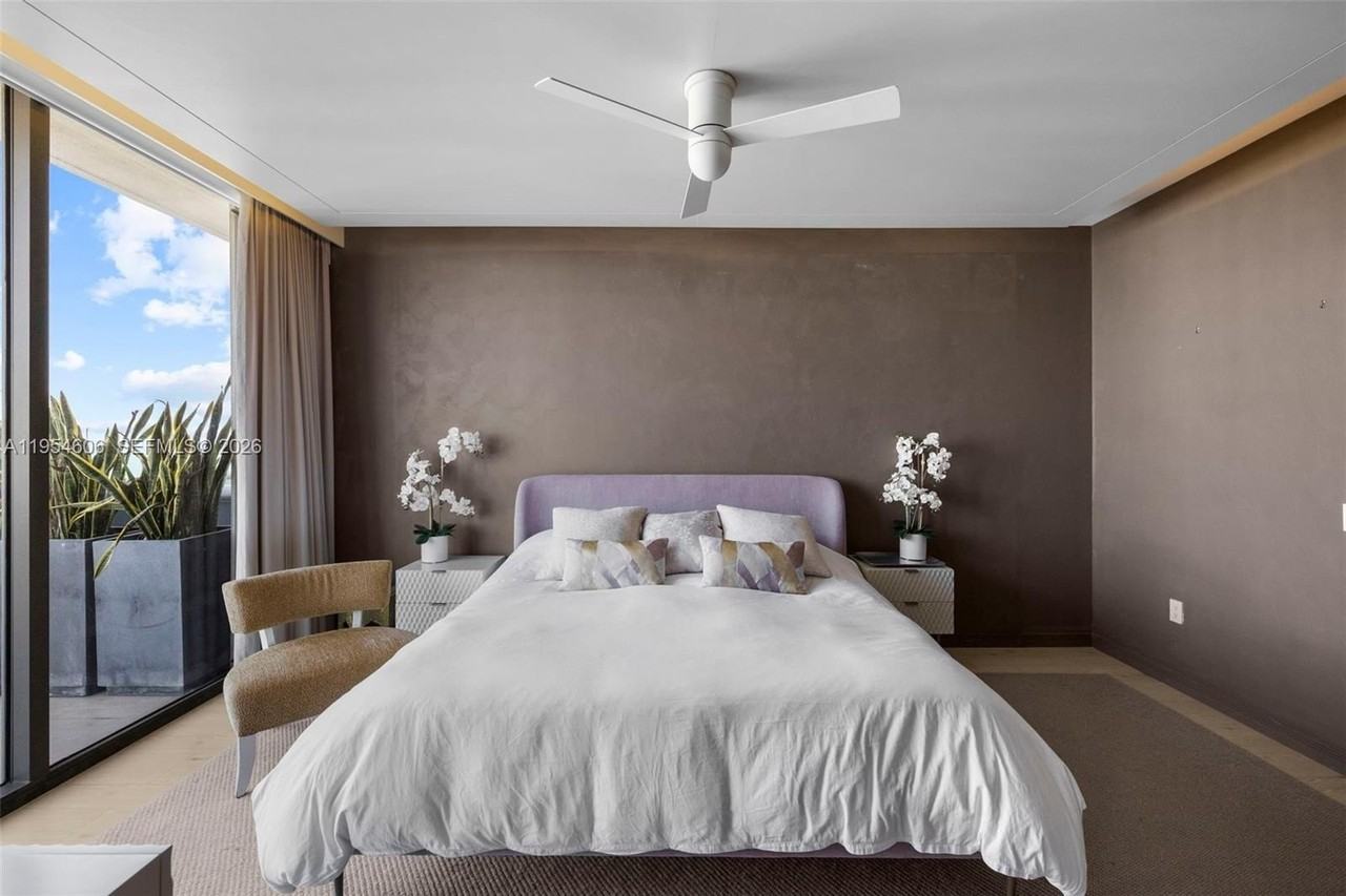 5875 Collins Ave #PH7 - Photo 7 of 49