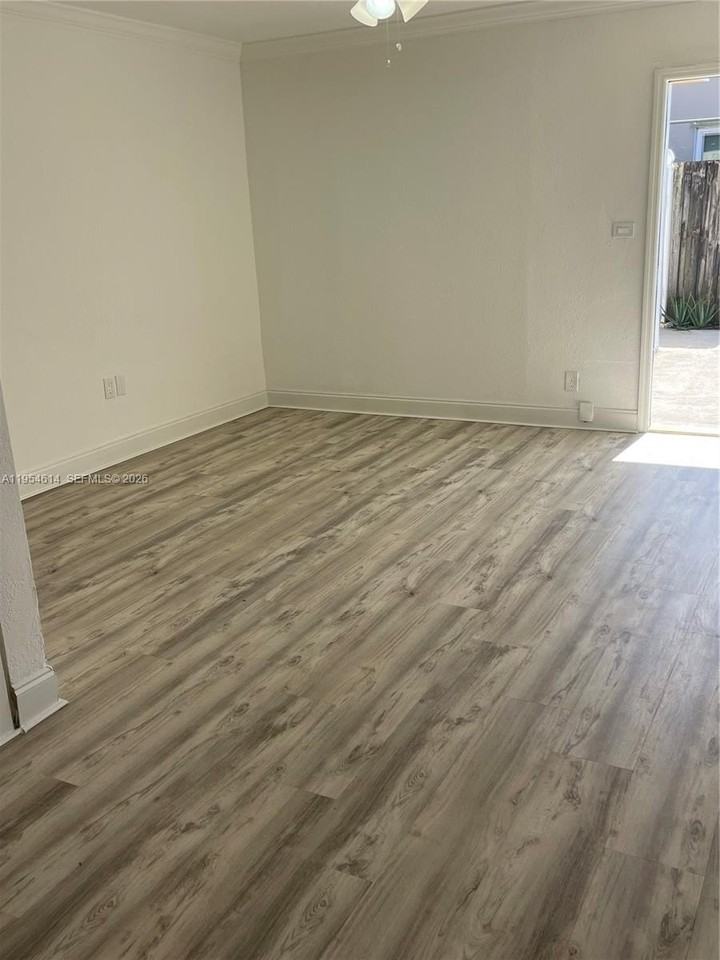 1531 N 69th Ter #0 - Photo 5 of 6