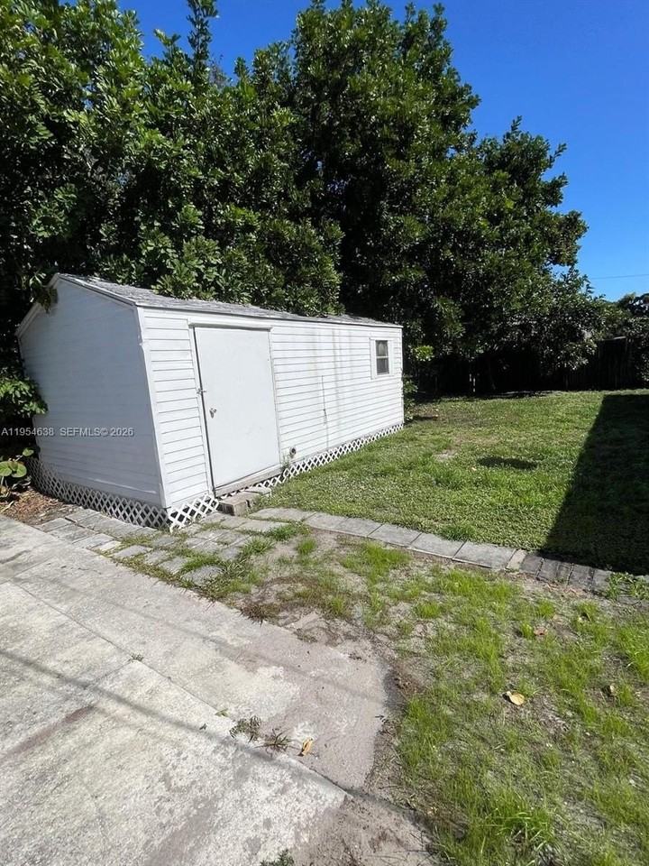 7101 Park St #0 - Photo 3 of 6