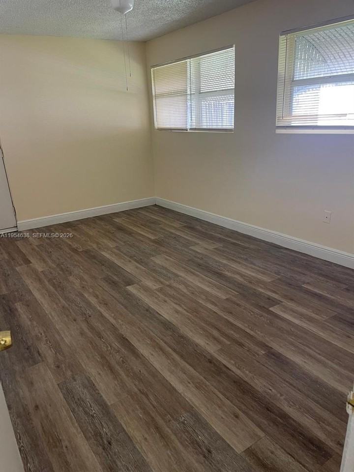 7101 Park St #0 - Photo 4 of 6