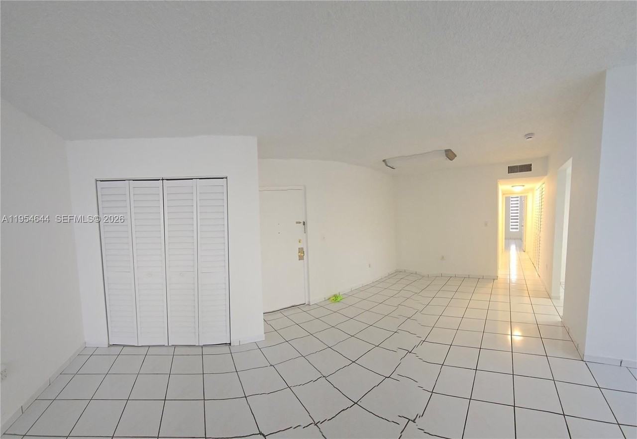 9431 Sw 4th St #201 - Photo 6 of 21