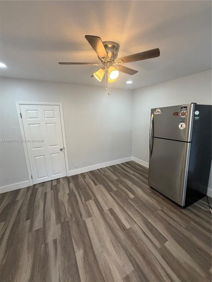 531 NE NE 58TH #2 - Photo 2 of 5