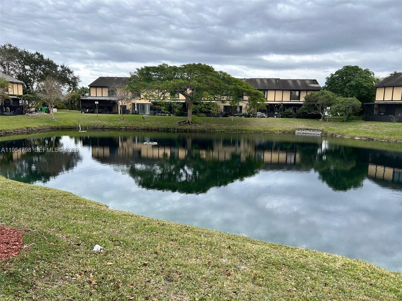 9225 Nw 49th Pl #9225 - Photo 7 of 12