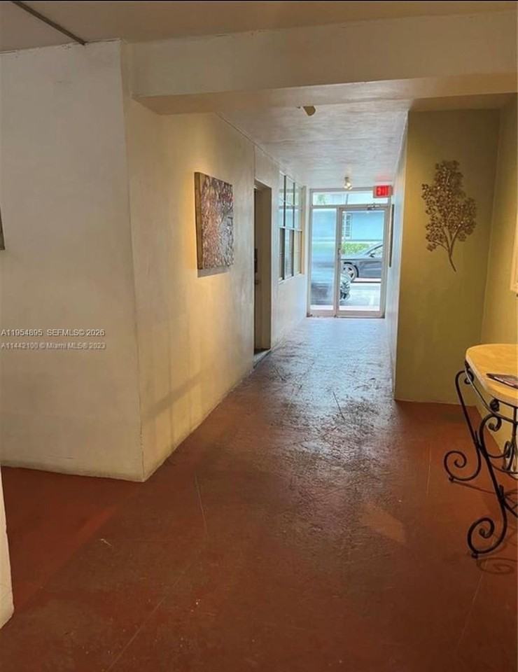 949 Pennsylvania Ave #302 - Photo 7 of 27