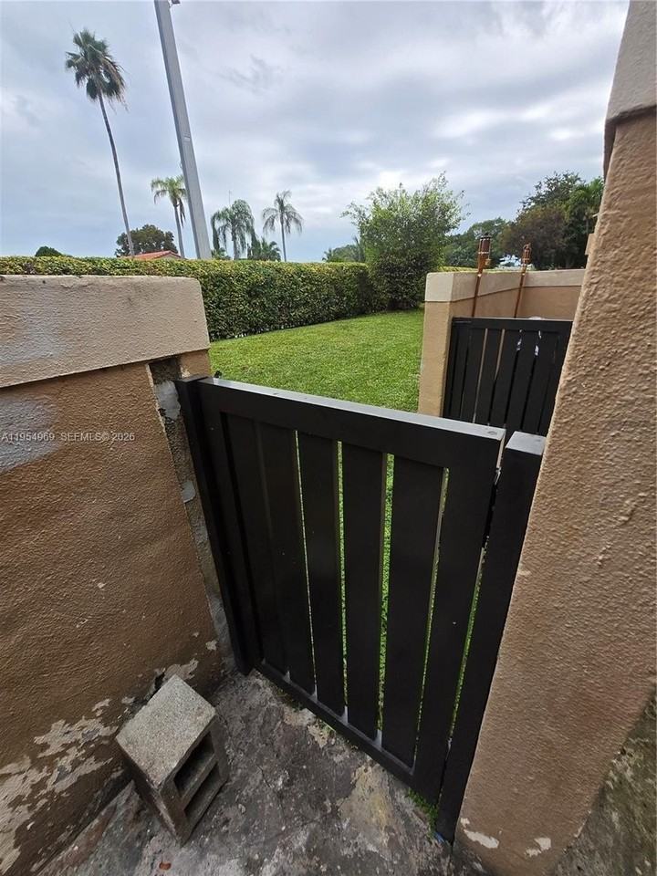 15433 Sw 80th St #103-11 - Photo 2 of 12