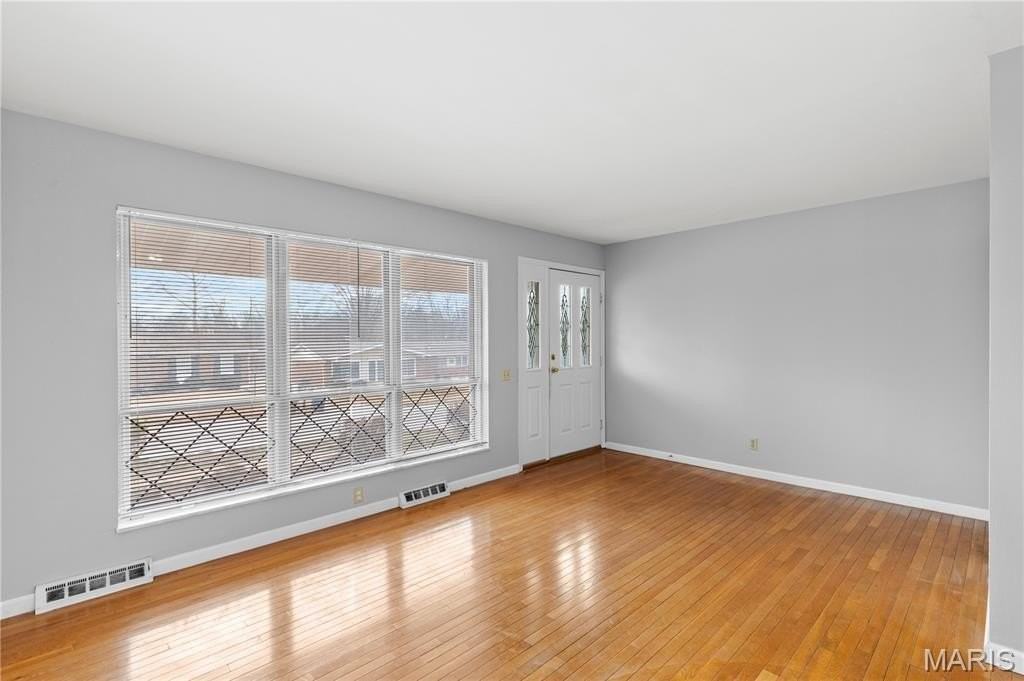 4645 Tauneybrook Dr - Photo 4 of 27