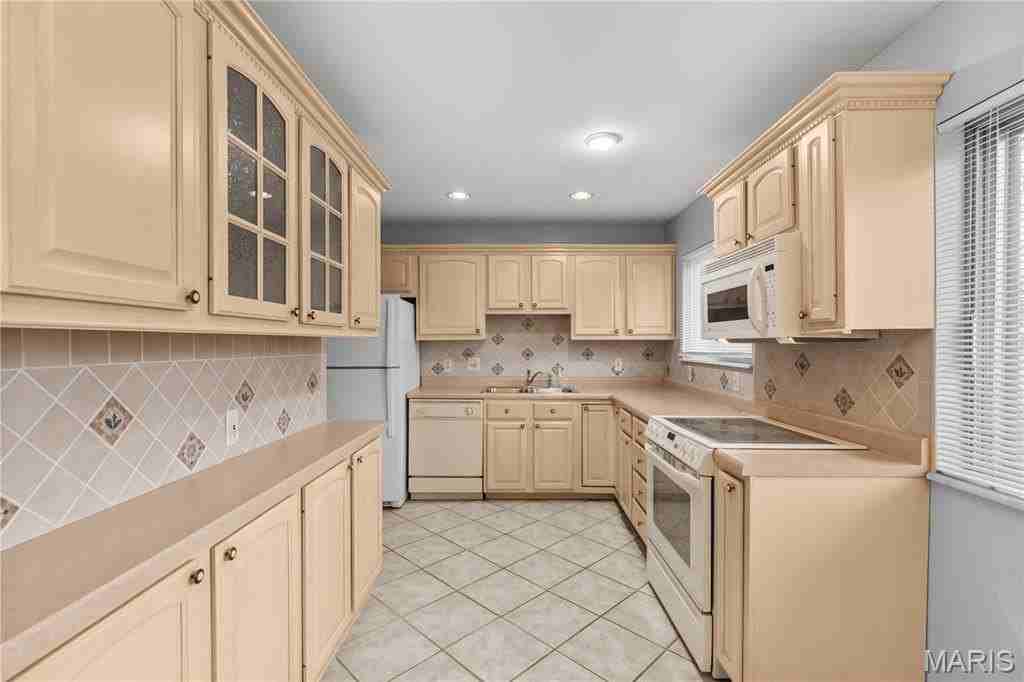 4645 Tauneybrook Dr - Photo 7 of 27