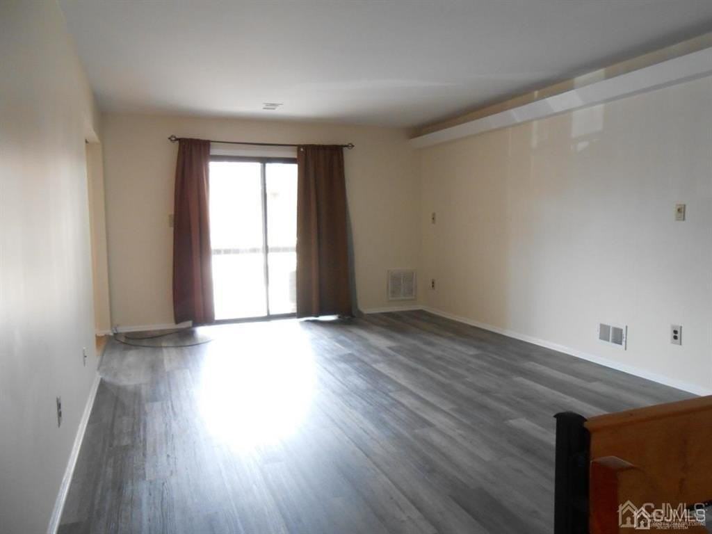 512 Sharon Garden Ct - Photo 7 of 20