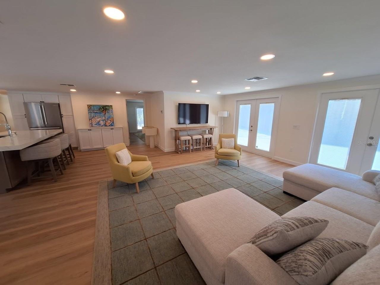 1203 Lyric Ln - Photo 3 of 39