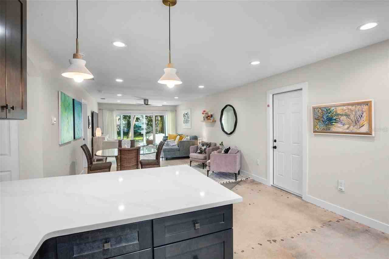 442 62nd St - Photo 6 of 29