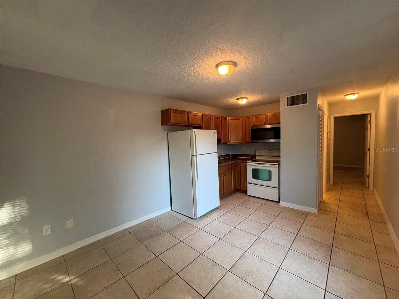 601 Hardy St #3 - Photo 3 of 8