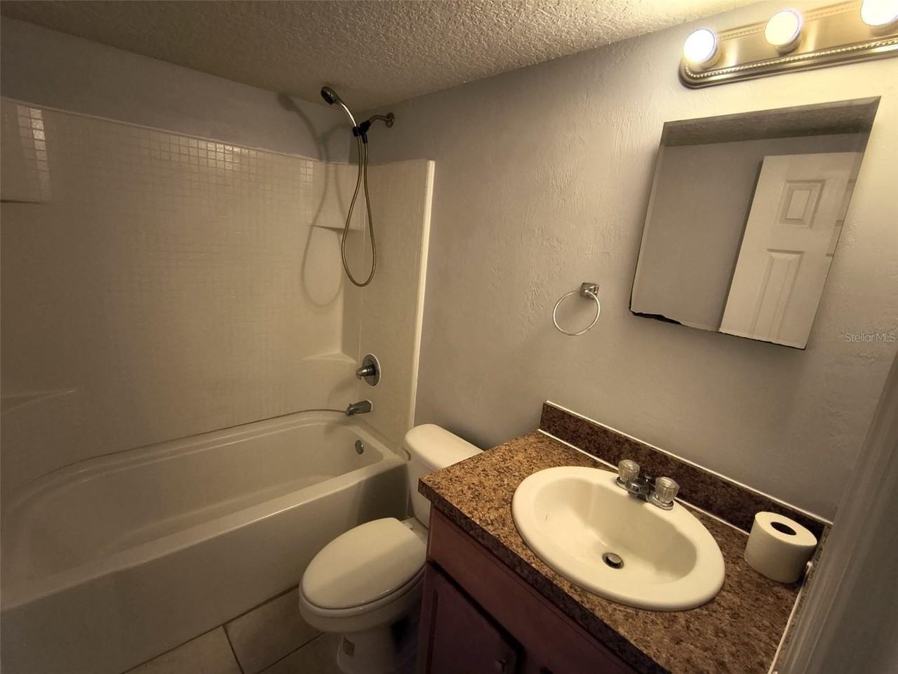 601 Hardy St #3 - Photo 6 of 8