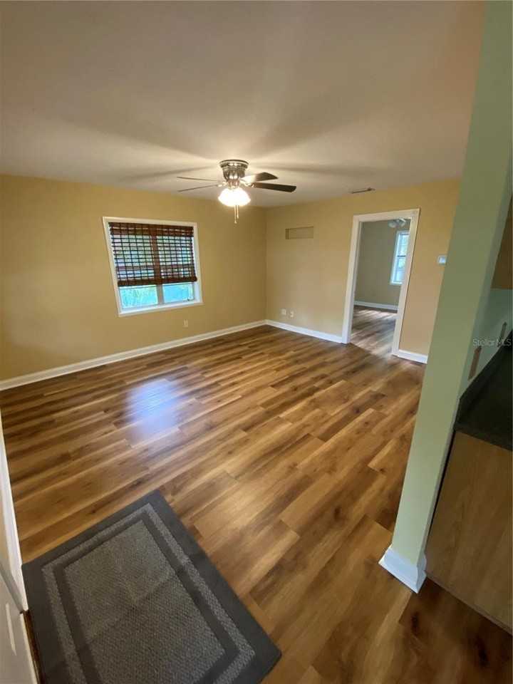 1059 Seminole St - Photo 3 of 9