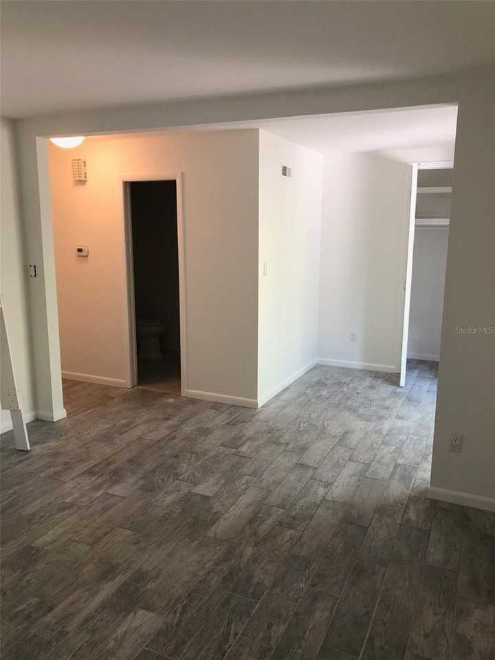 4040 Nw 19th Pl - Photo 3 of 14