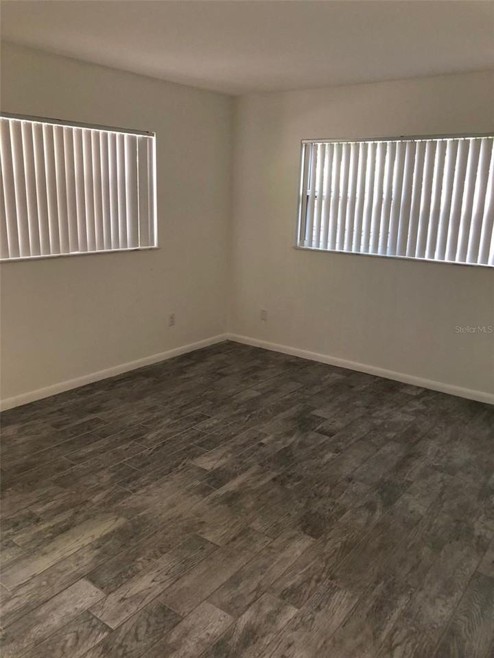 4040 Nw 19th Pl - Photo 5 of 14