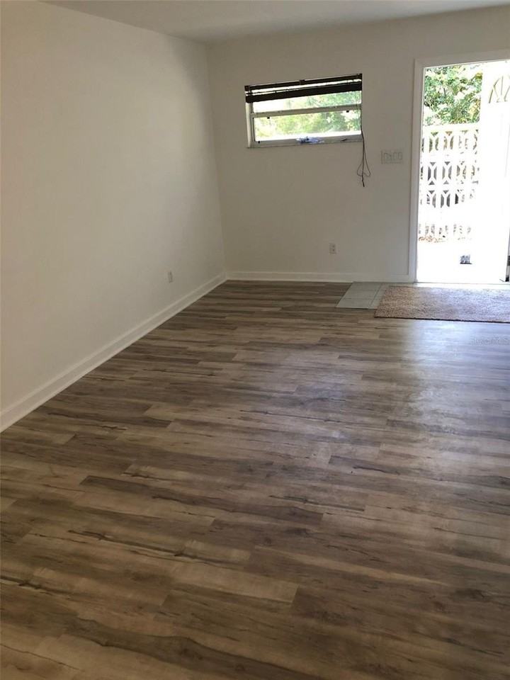 4040 Nw 19th Pl - Photo 7 of 14