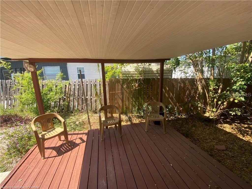 1526 Fort Meade Rd - Photo 5 of 14