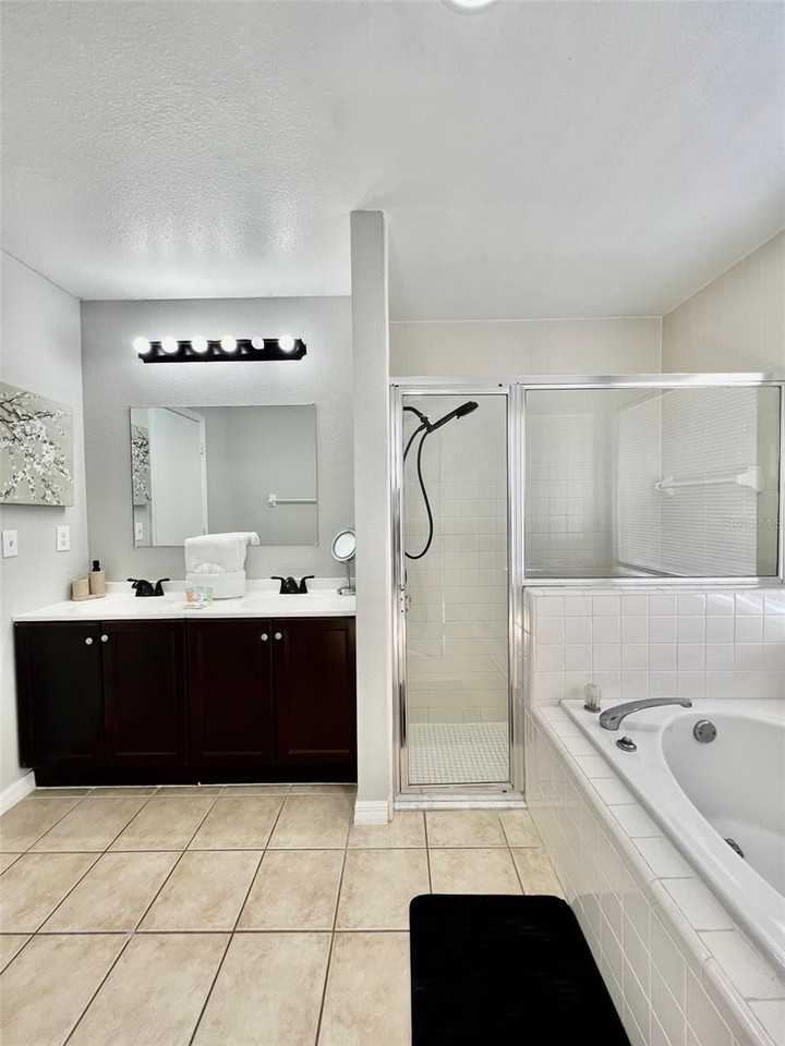 2962 Viscount Cir - Photo 7 of 16