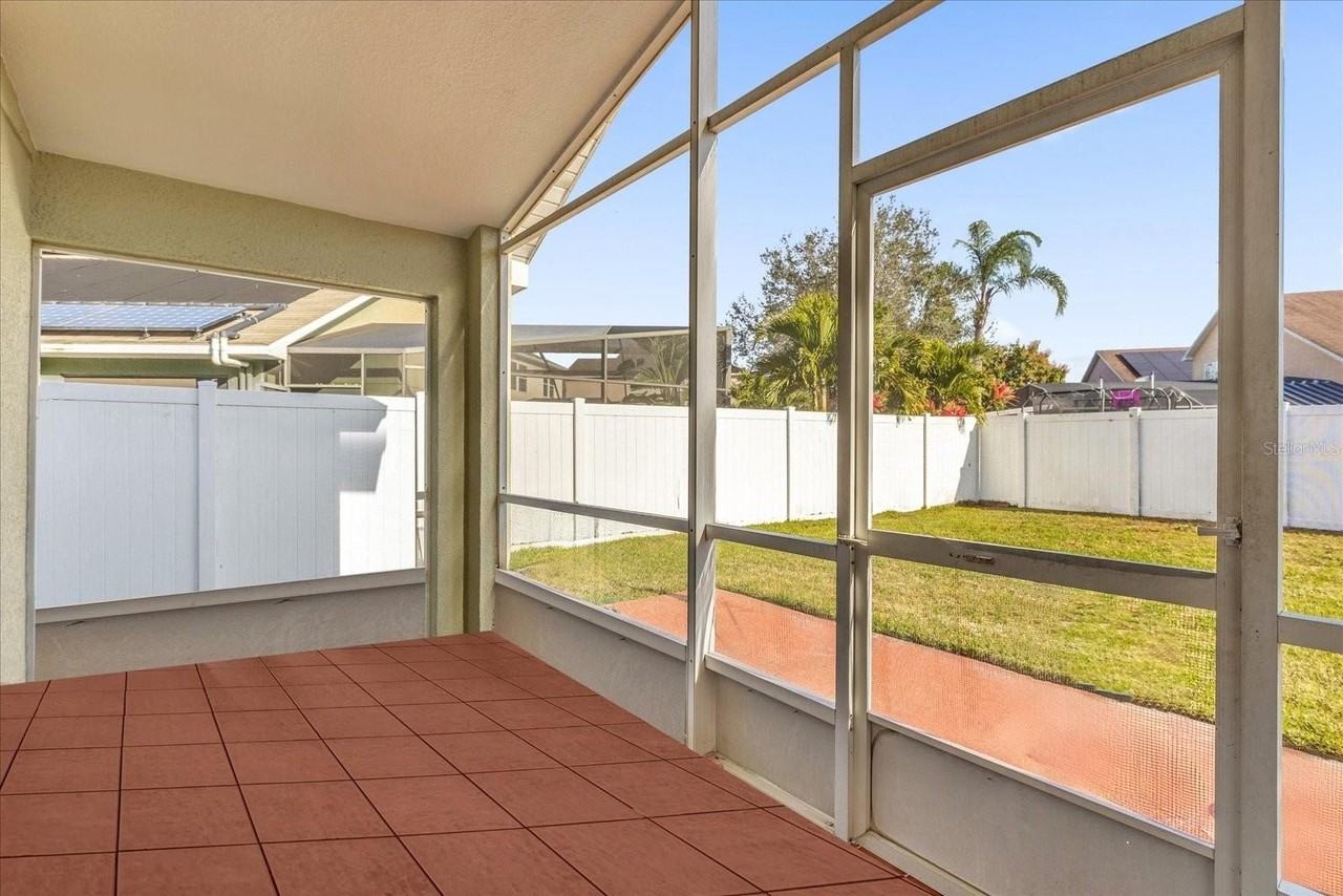 13555 Briarmoor Ct - Photo 3 of 37