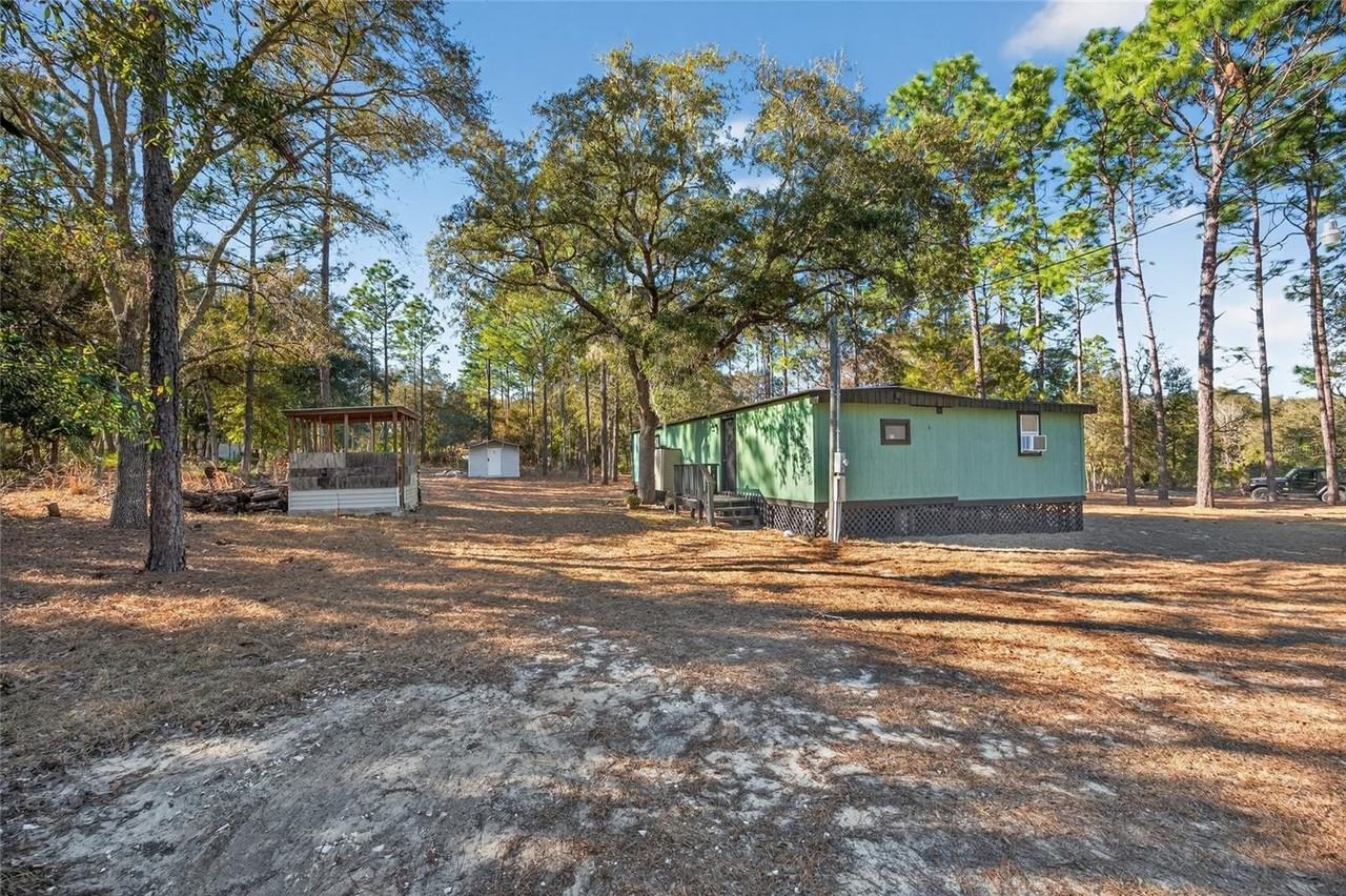 7970 Ne 110th Ave - Photo 6 of 22