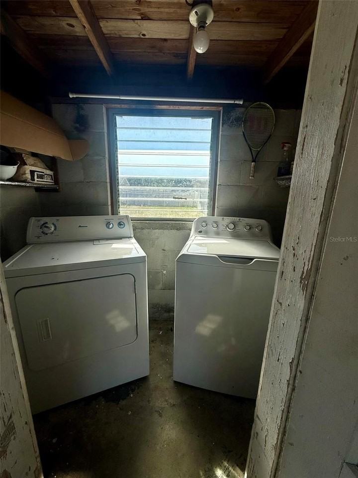 822 Ariana St - Photo 2 of 11