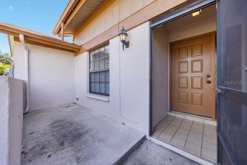 4071 Shoreside Cir - Photo 2 of 24