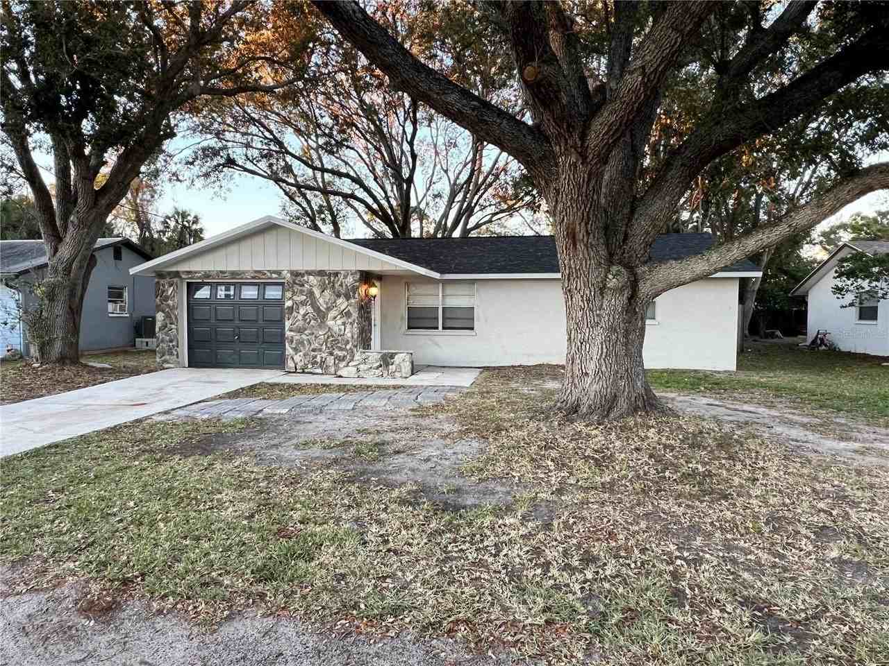 8307 Needles Dr - Photo 2 of 25