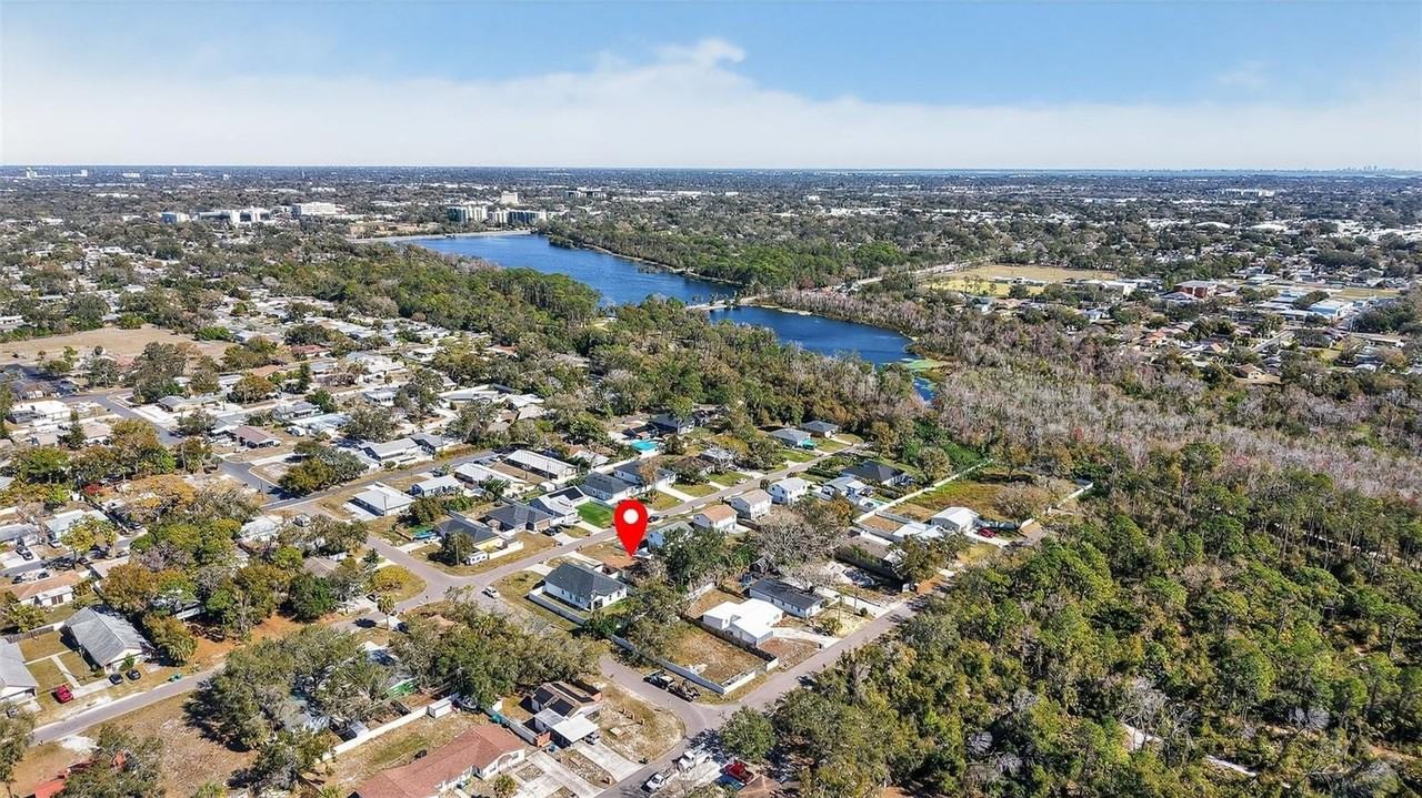 2174 19th Ave Sw - Photo 4 of 28