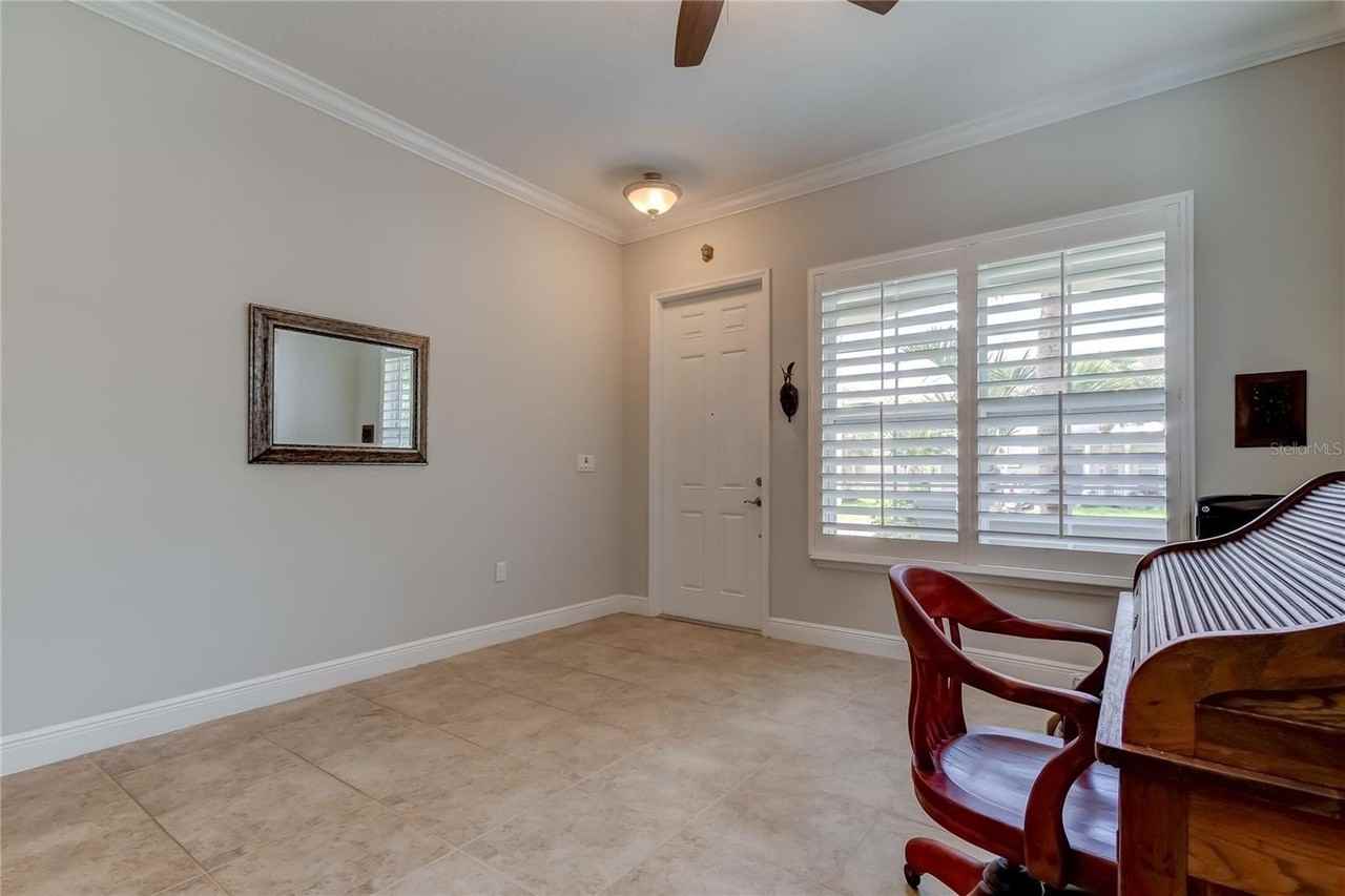 7707 S Desoto St - Photo 2 of 18