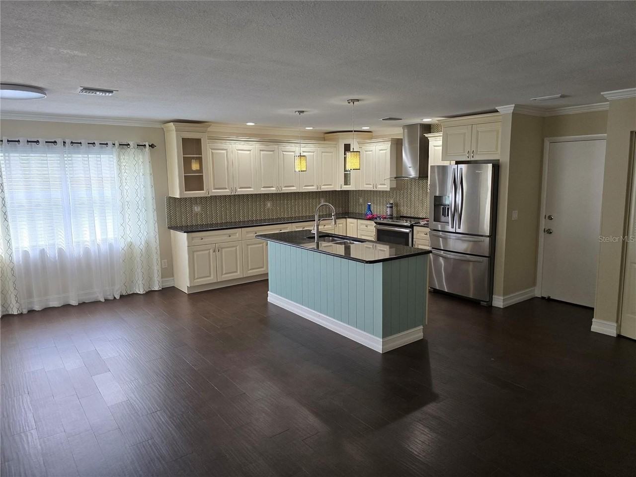 2342 Willow Tree Trl - Photo 4 of 28