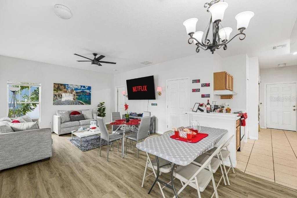 318 E Patterson St - Photo 2 of 24