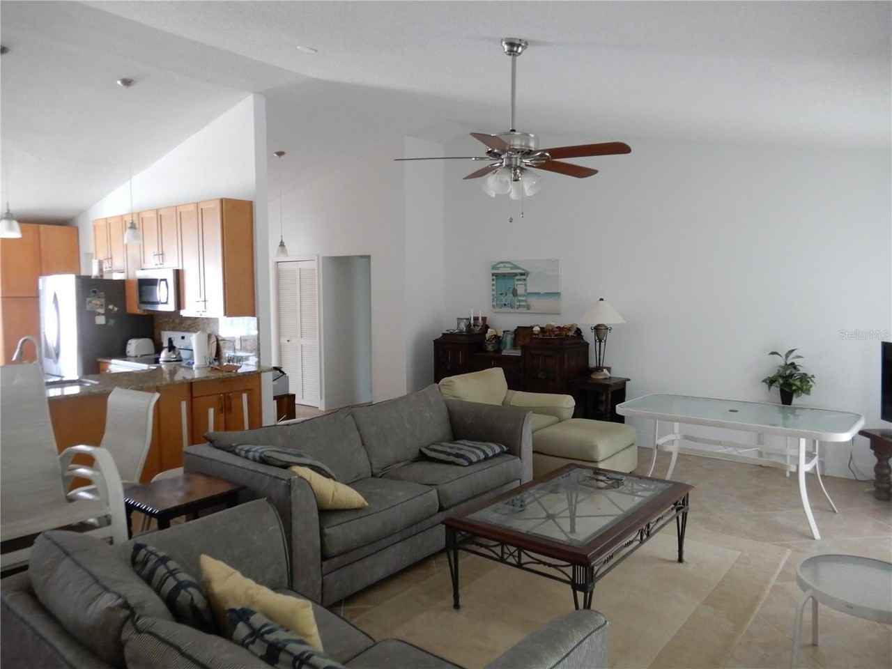 853 2nd Ave S - Photo 5 of 36