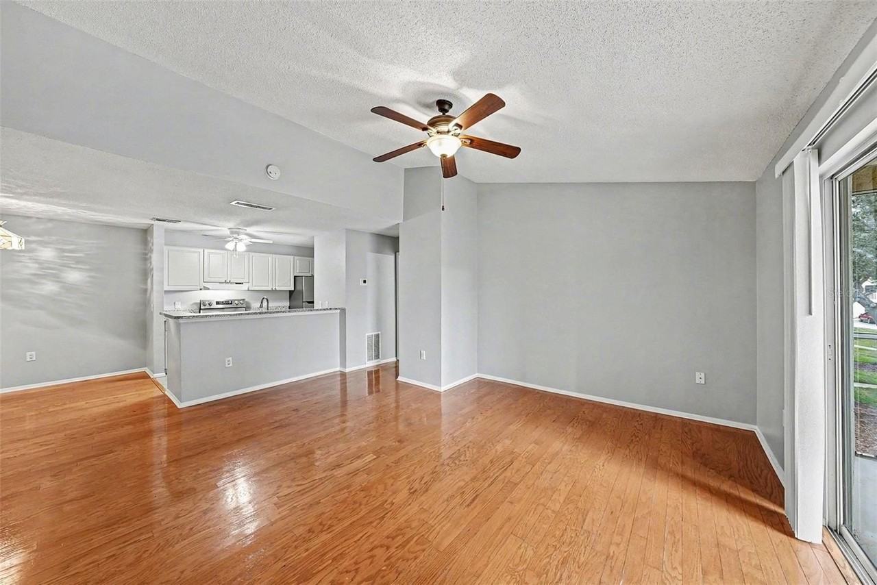 9481 Highland Oak Dr #1416 - Photo 5 of 50