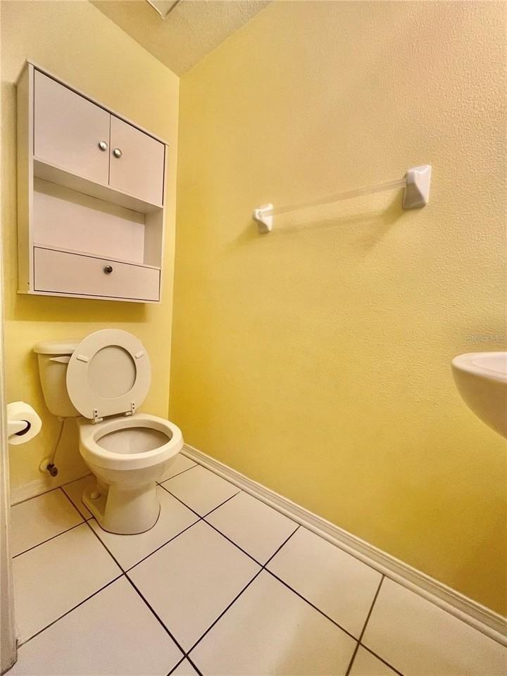 1211 Kennewick Ct - Photo 4 of 25