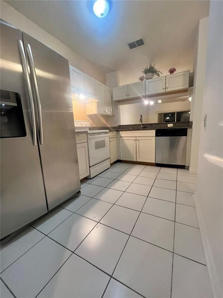 1211 Kennewick Ct - Photo 6 of 25