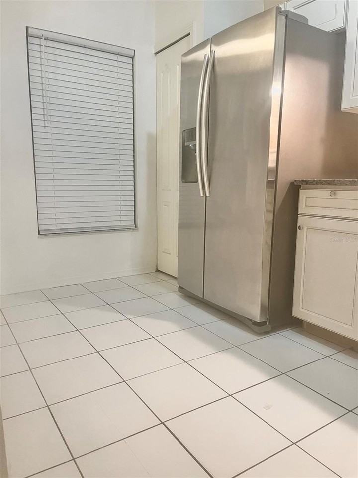 1211 Kennewick Ct - Photo 7 of 25