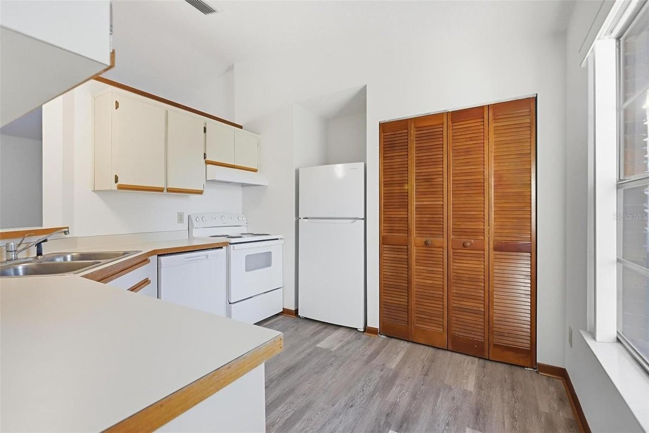 536 Gaspar Ave - Photo 7 of 21