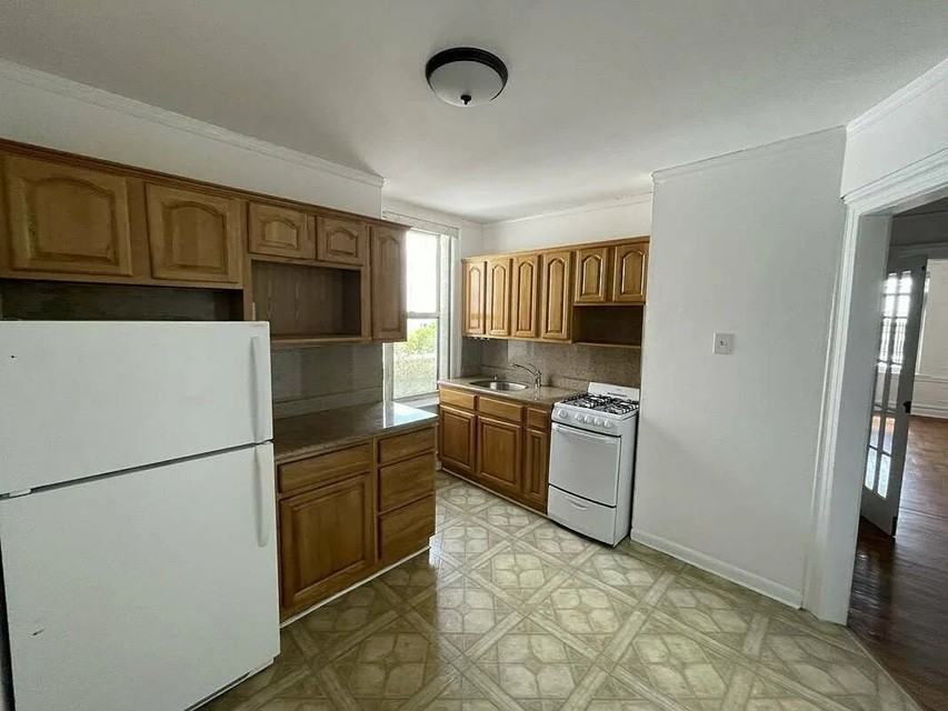 7201 4th Ave #F6 - Photo 5 of 9