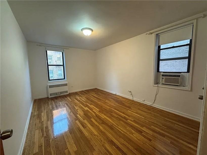 7261 Shore Rd #4M - Photo 5 of 9