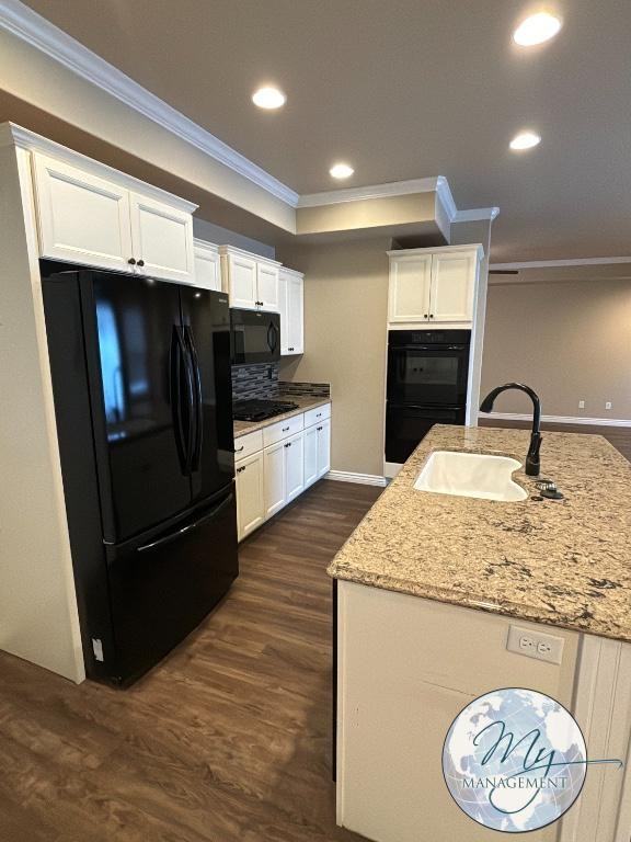 769 Wirsching Ave W - Photo 4 of 30