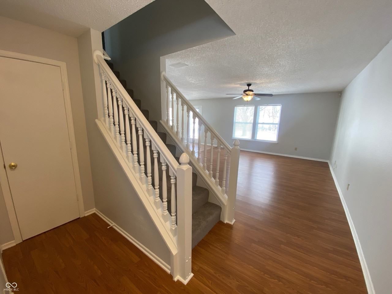 6909 Earlswood Dr - Photo 6 of 24